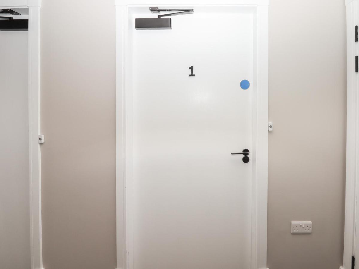 Declaration Suite Rhyl Exterior photo